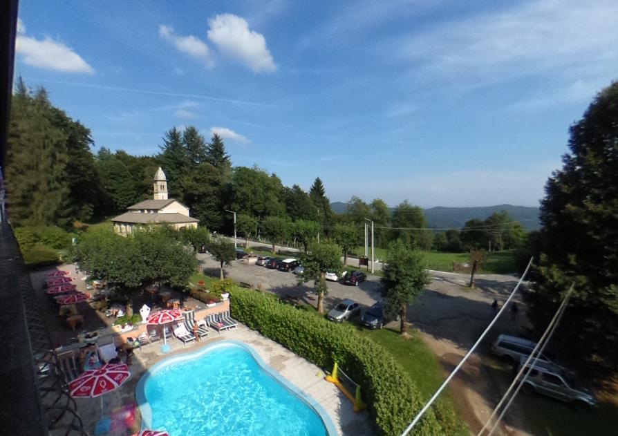 Hotel Madonna Di Luciago Armeno エクステリア 写真